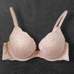 Maidenform lined push-up lace detailed bra size 32C